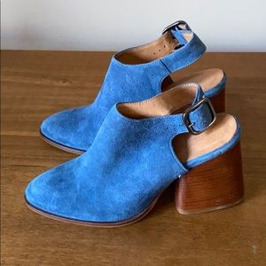 Gee Wawa Blue Suede Slingback